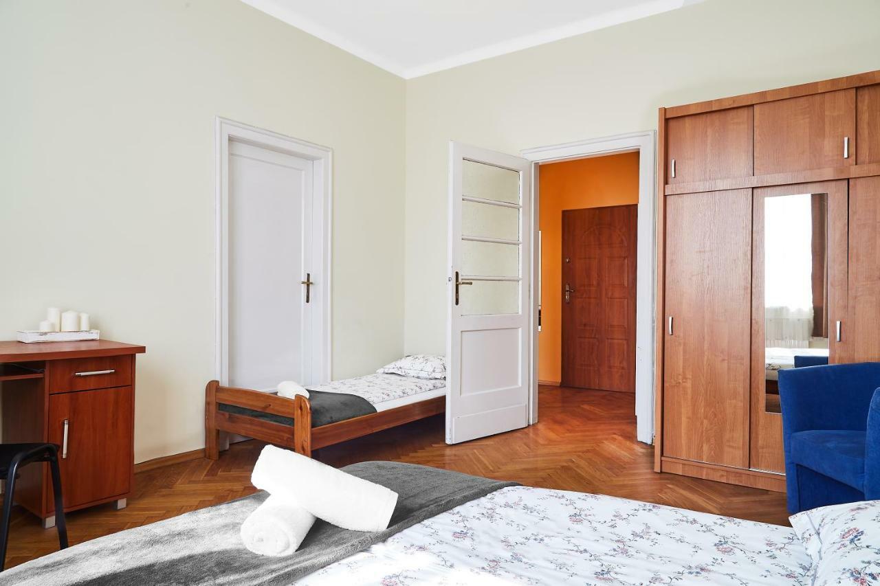 Green Yard Apartment Krowoderska Street Krasków Εξωτερικό φωτογραφία